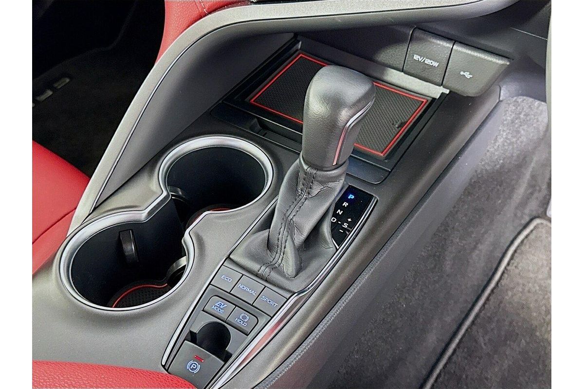 2022 Toyota Camry SX AXVH70R