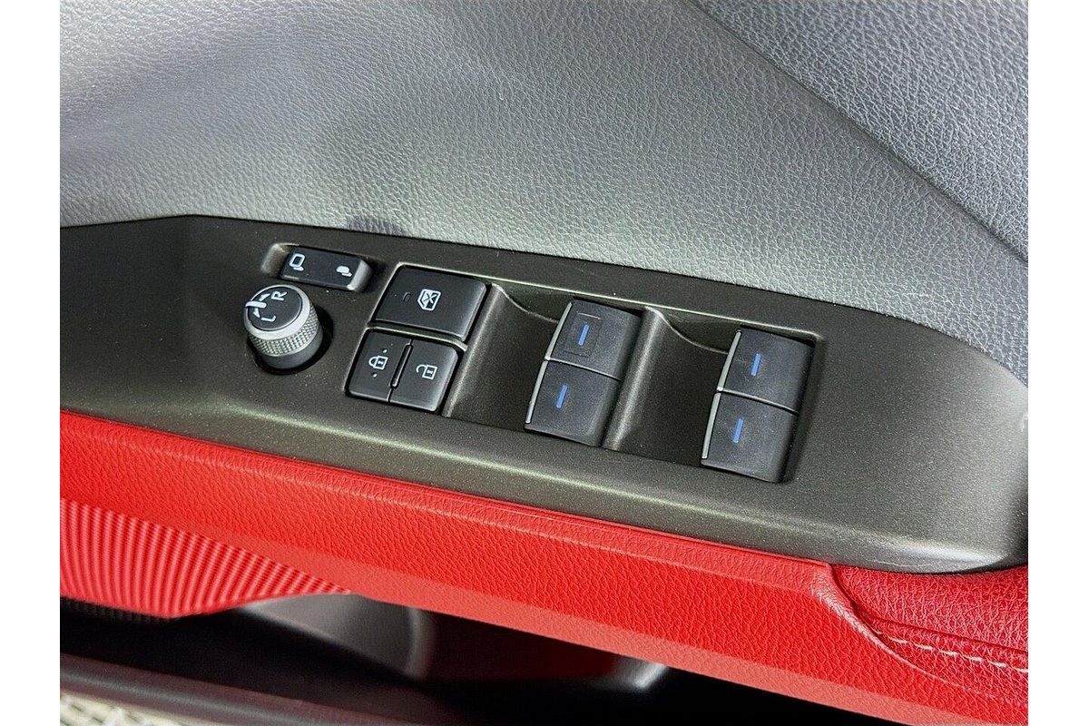2022 Toyota Camry SX AXVH70R