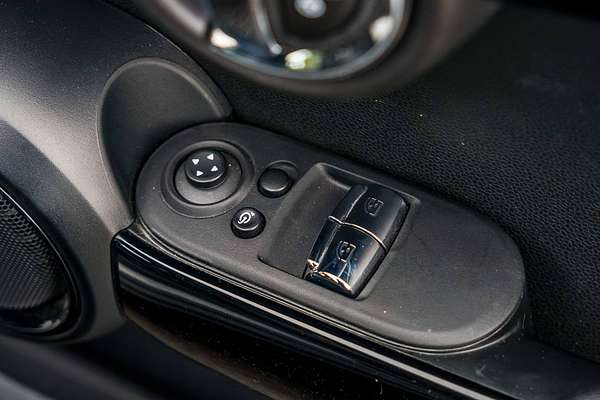2021 MINI Hatch Cooper Classic F56 LCI-2