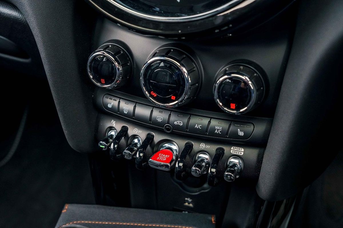 2021 MINI Hatch Cooper Classic F56 LCI-2
