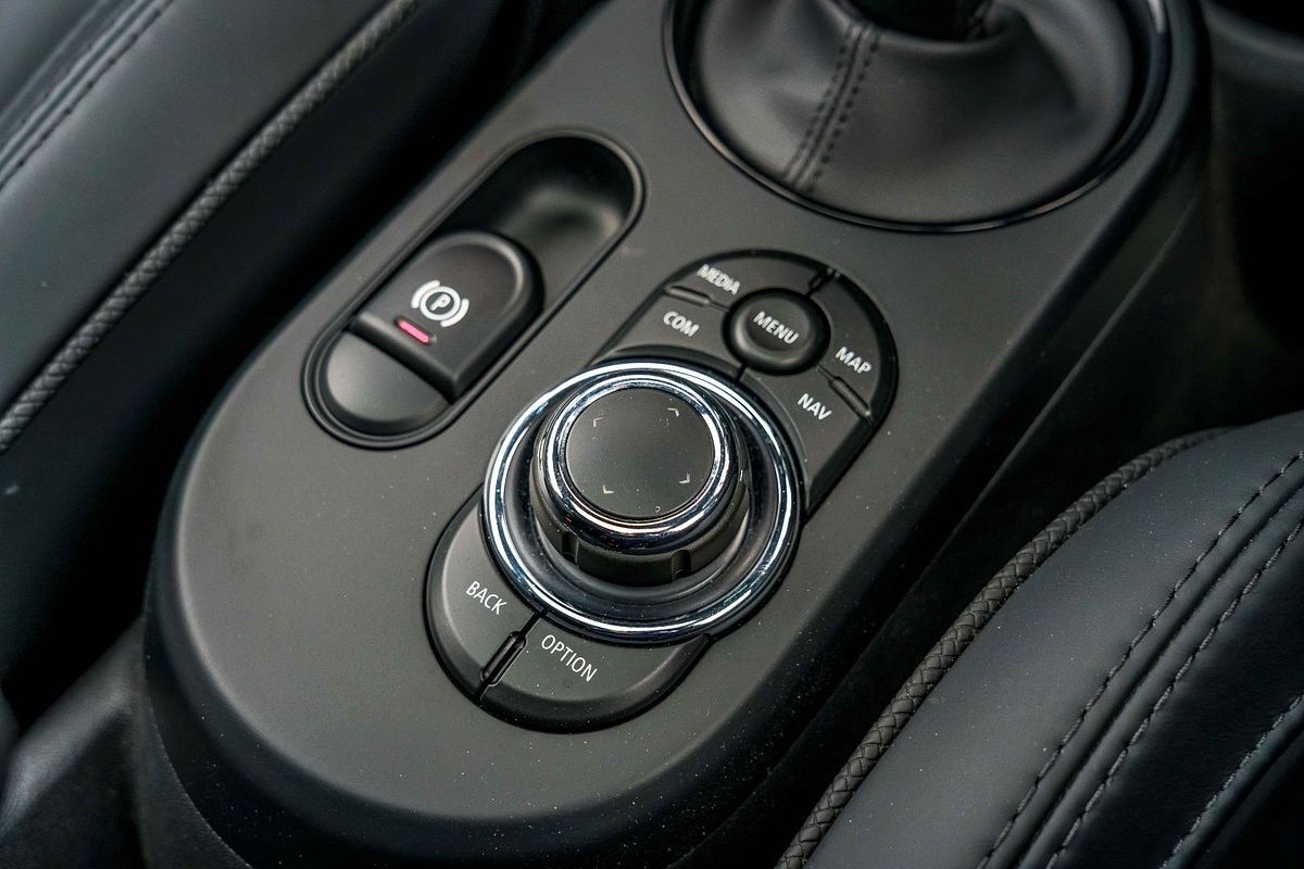 2021 MINI Hatch Cooper Classic F56 LCI-2