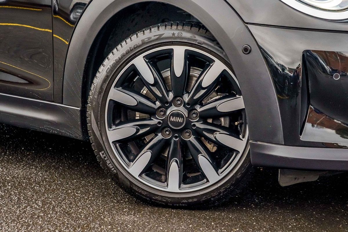 2021 MINI Hatch Cooper Classic F56 LCI-2