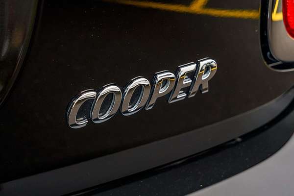 2021 MINI Hatch Cooper Classic F56 LCI-2