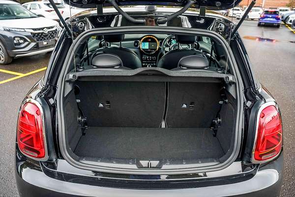 2021 MINI Hatch Cooper Classic F56 LCI-2