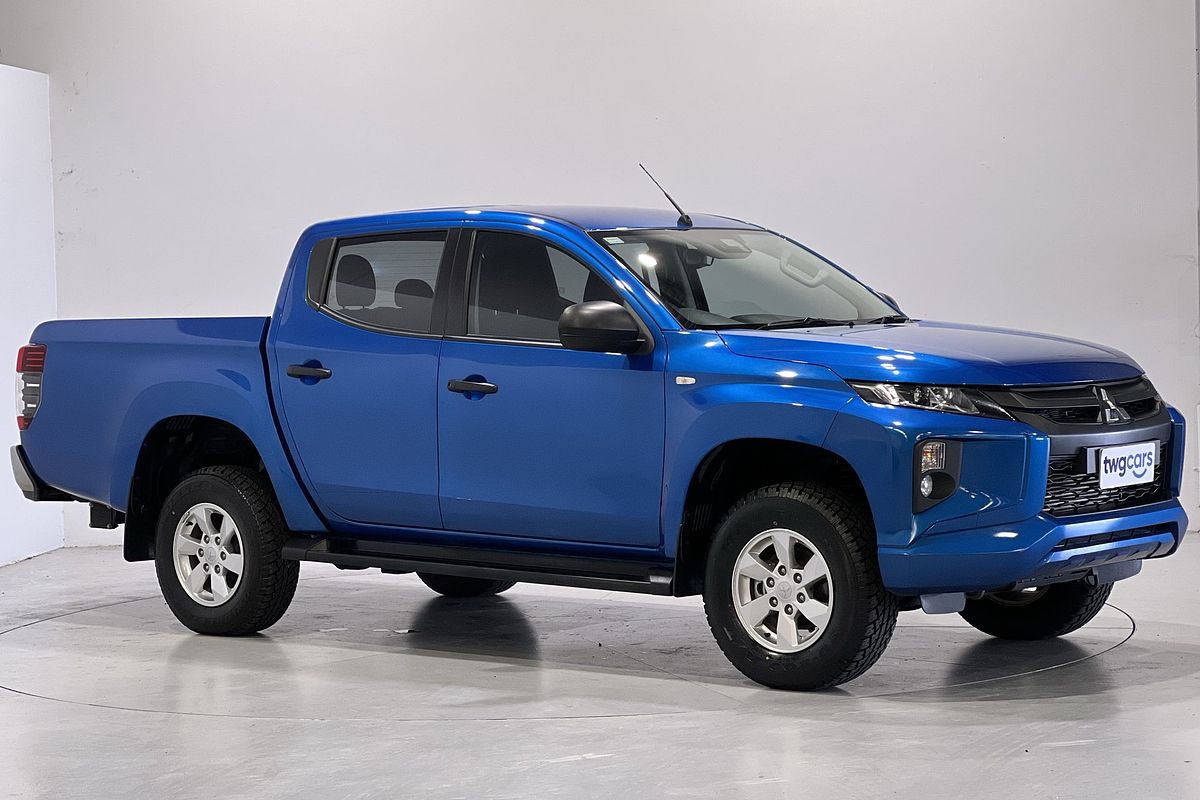 2023 Mitsubishi Triton GLX+ MR 4X4