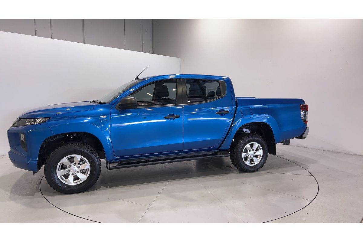 2023 Mitsubishi Triton GLX+ MR 4X4