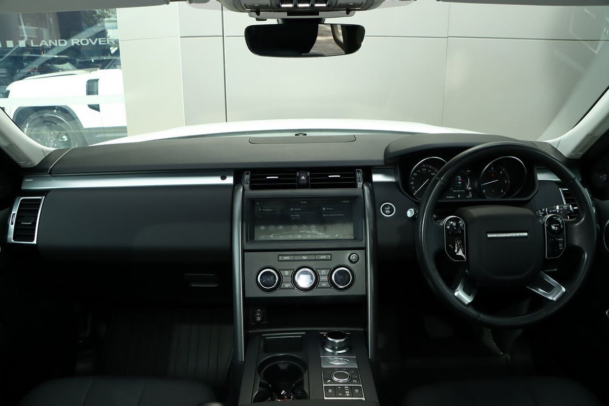 2020 Land Rover Discovery SD6 Landmark Edition Series 5