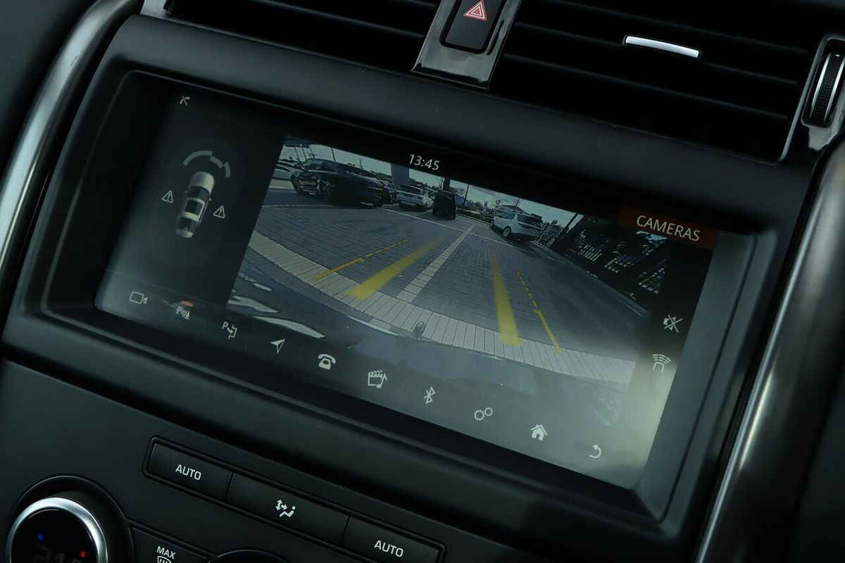 2020 Land Rover Discovery SD6 Landmark Edition Series 5