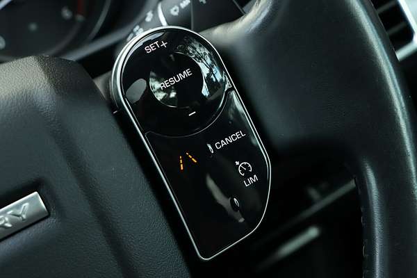 2020 Land Rover Discovery SD6 Landmark Edition Series 5