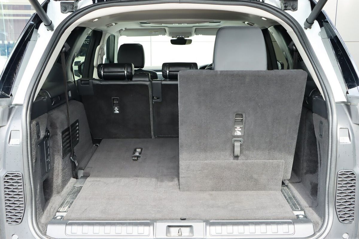 2020 Land Rover Discovery SD6 Landmark Edition Series 5