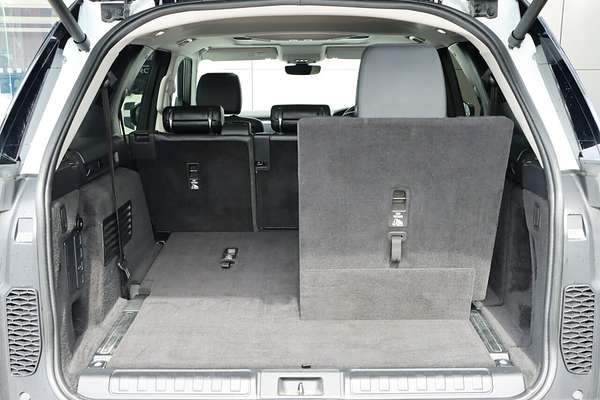 2020 Land Rover Discovery SD6 Landmark Edition Series 5