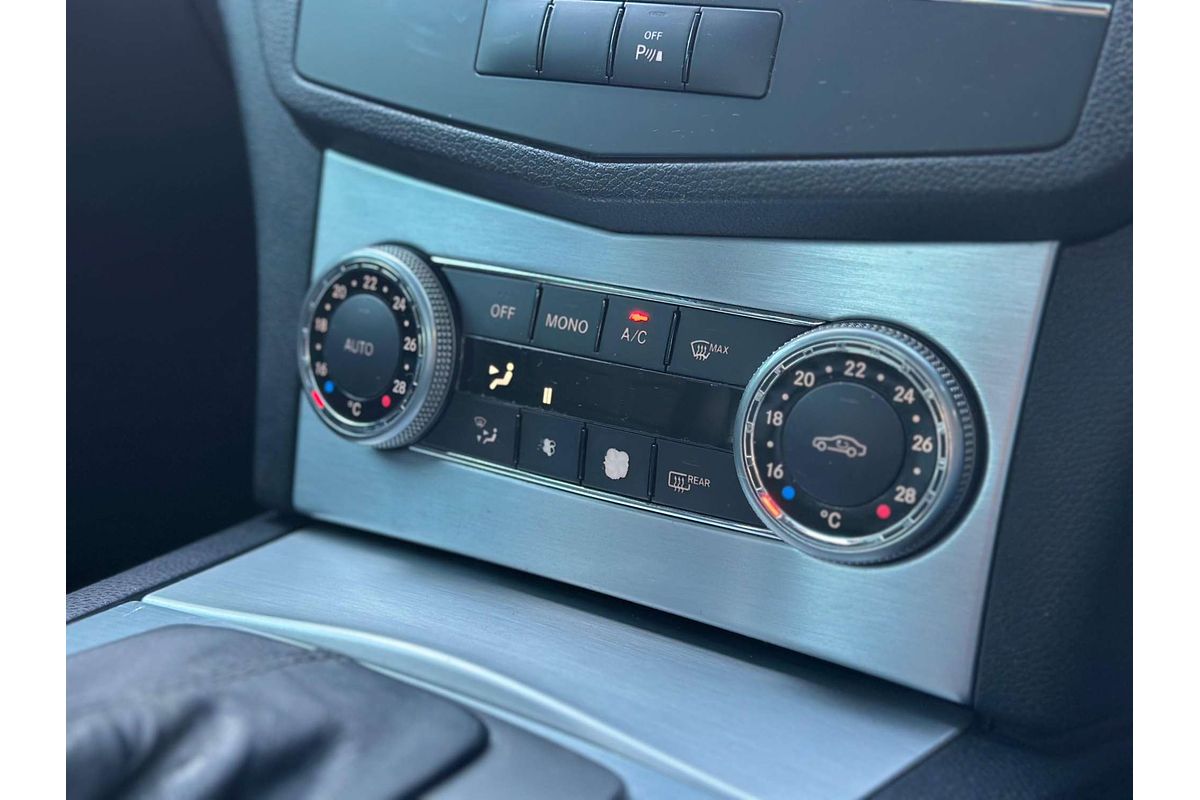 2009 Mercedes-Benz C-Class C200 Kompressor Classic W204
