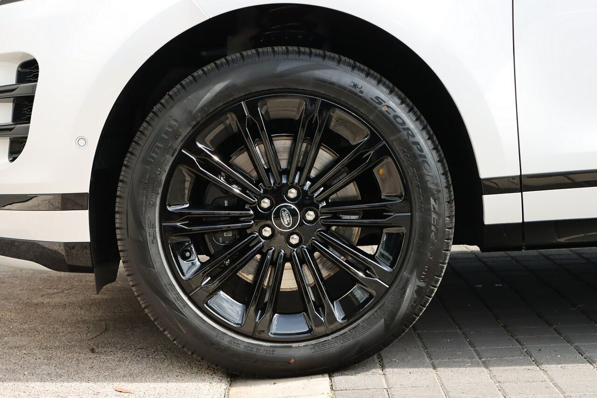 2025 Land Rover Range Rover Evoque P250 Dynamic SE L551