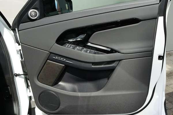 2025 Land Rover Range Rover Evoque P250 Dynamic SE L551