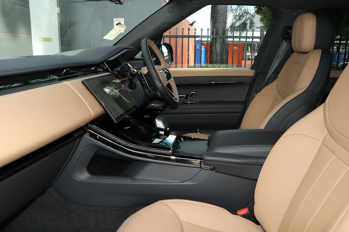 2025 Land Rover Range Rover Sport D350 Dynamic HSE L461