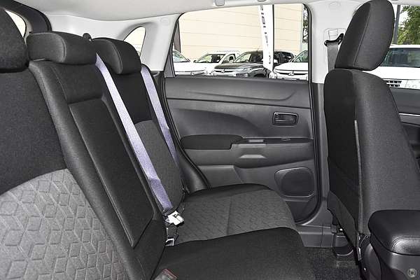 2019 Mitsubishi ASX ES XD