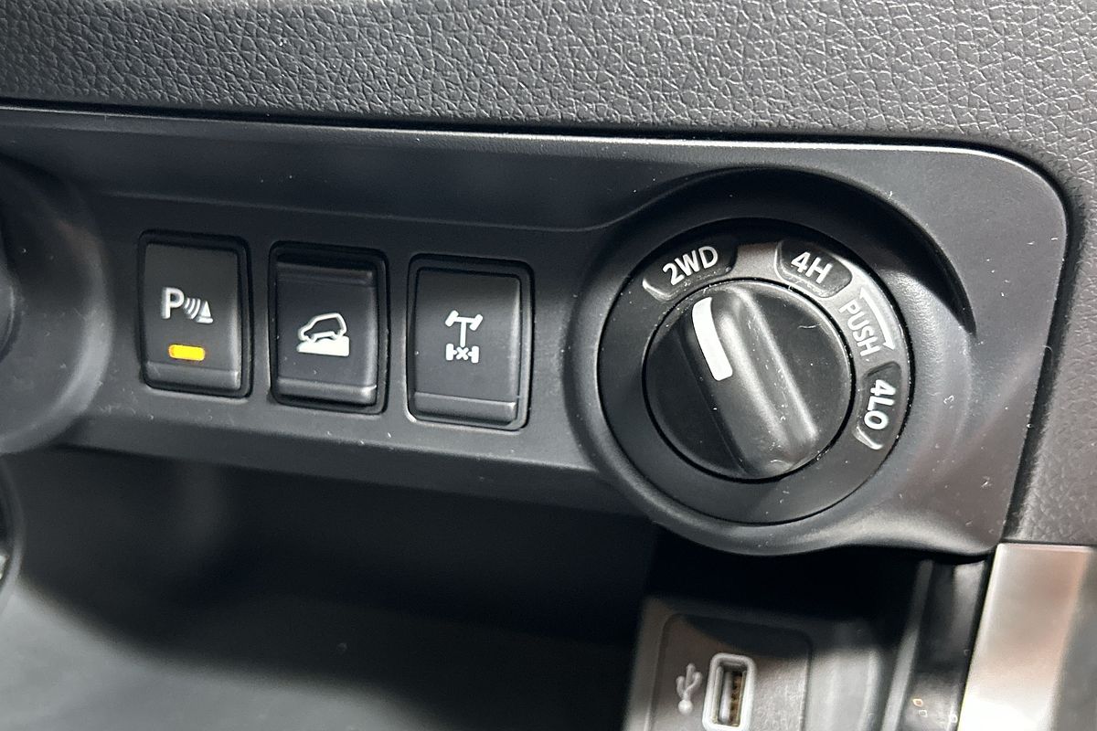 2019 Nissan Navara N-TREK D23 Series 4 4X4