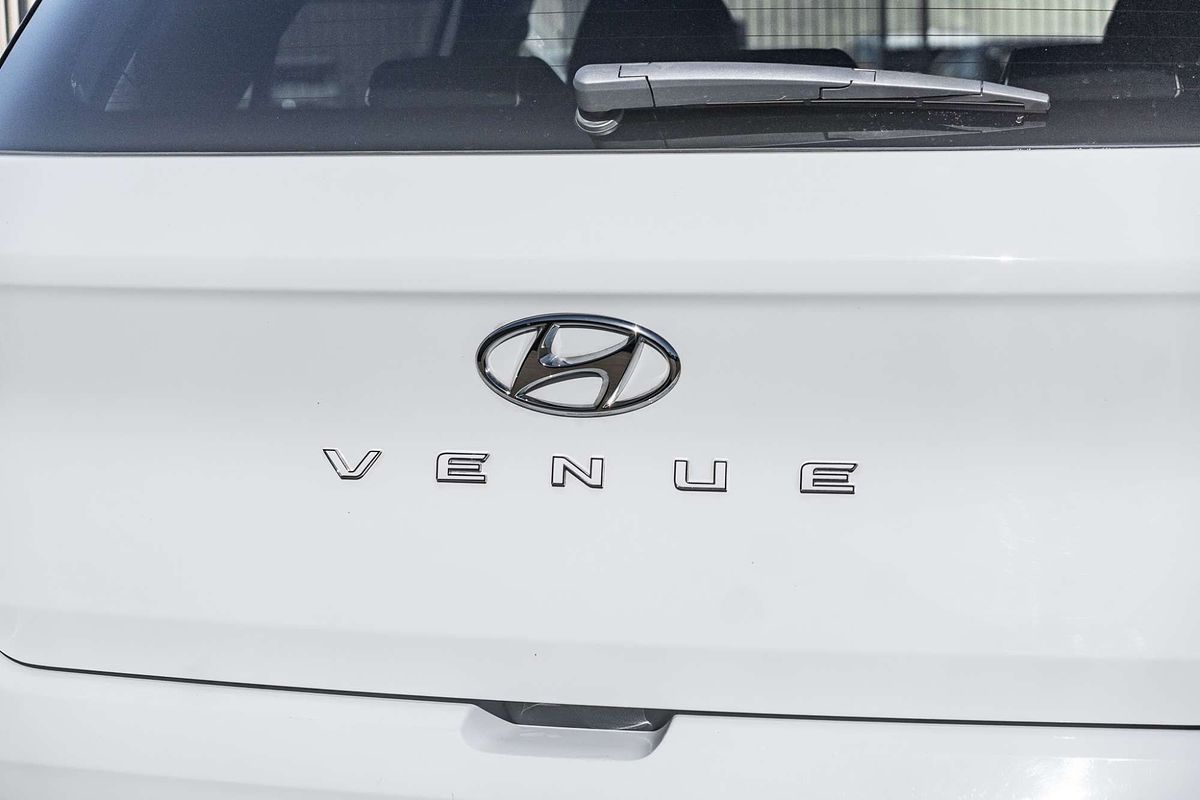 2024 Hyundai Venue Elite QX.V5