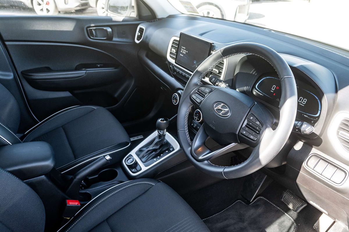 2024 Hyundai Venue Elite QX.V5