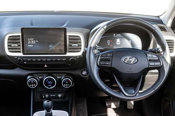 2024 Hyundai Venue Elite QX.V5