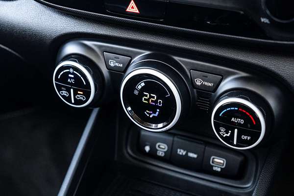 2024 Hyundai Venue Elite QX.V5