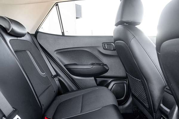 2024 Hyundai Venue Elite QX.V5