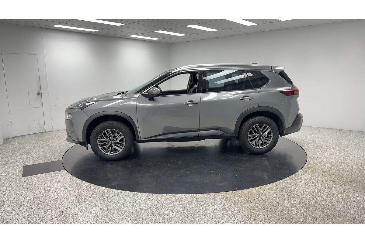 2022 Nissan X-TRAIL ST T33