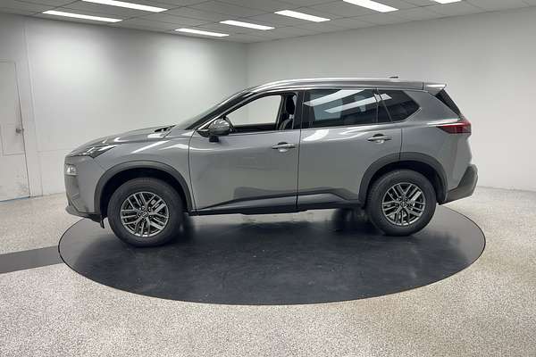 2022 Nissan X-TRAIL ST T33