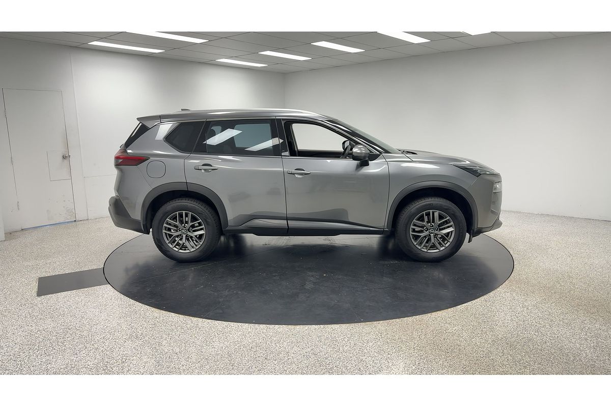 2022 Nissan X-TRAIL ST T33