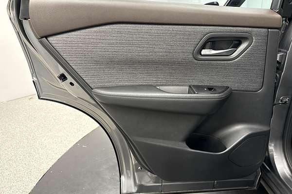 2022 Nissan X-TRAIL ST T33