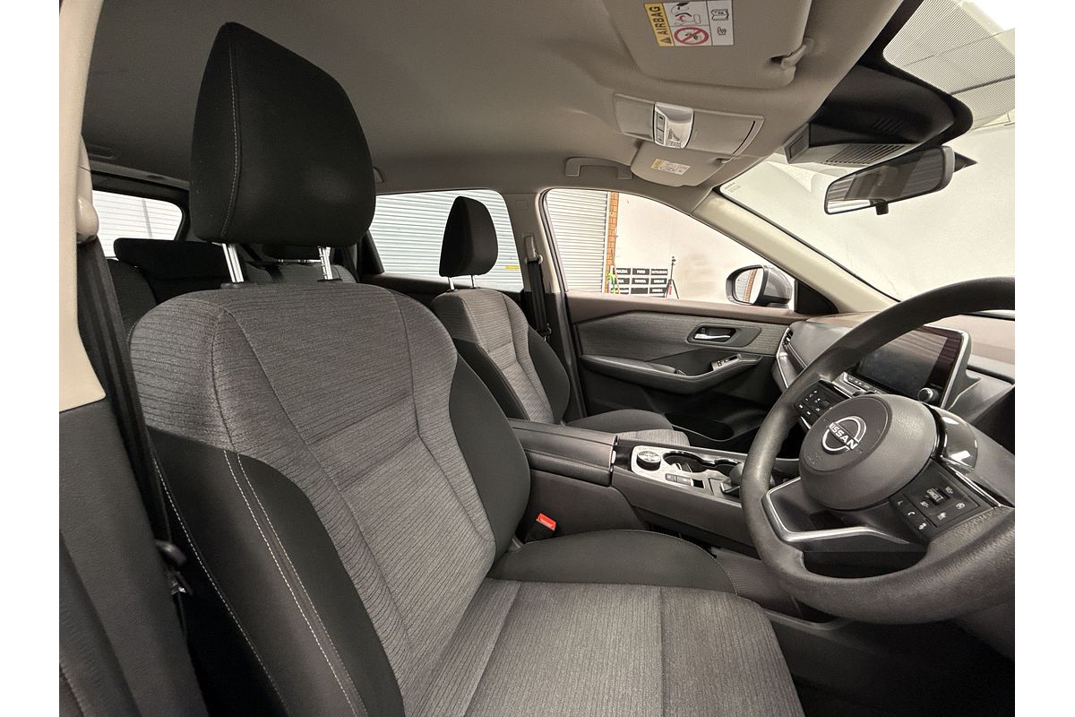 2022 Nissan X-TRAIL ST T33