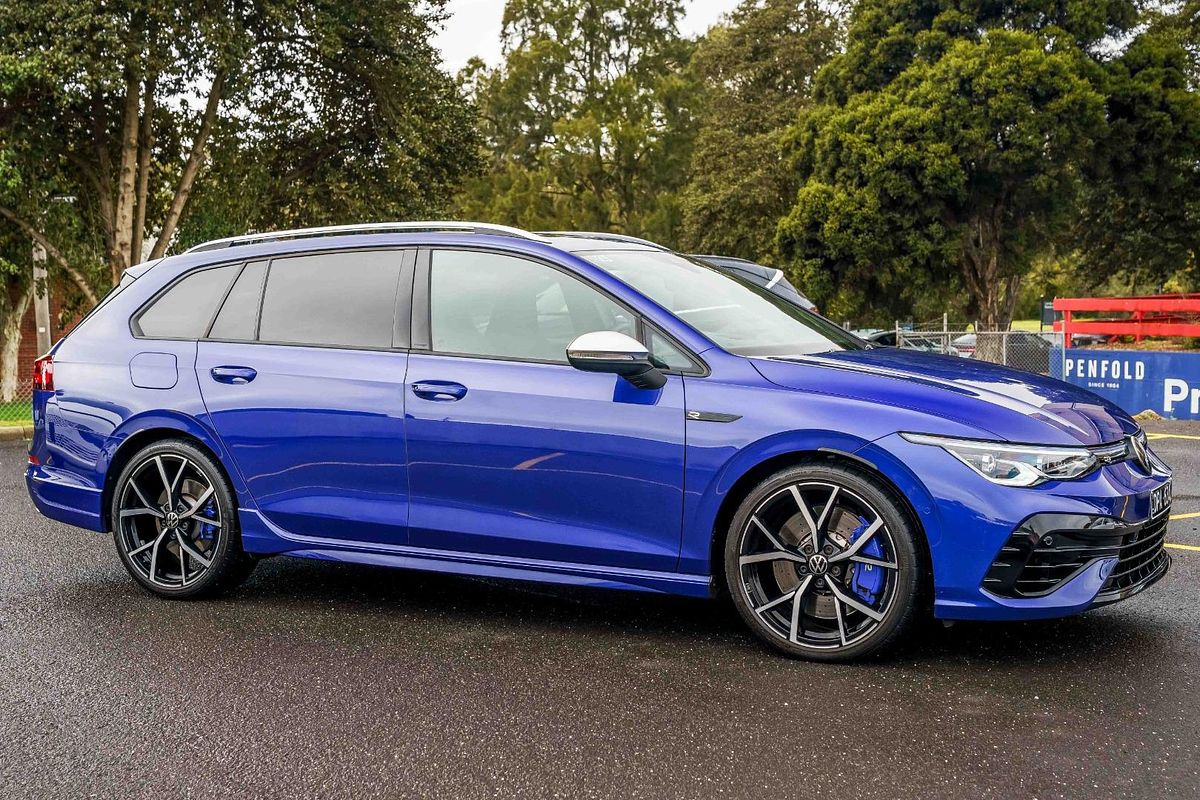 2023 Volkswagen Golf R 8