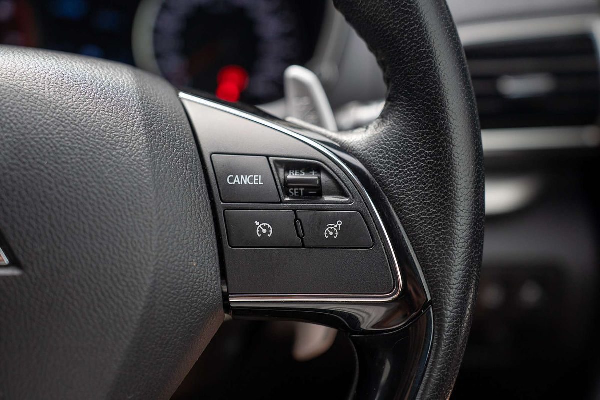 2018 Mitsubishi Eclipse Cross LS YA