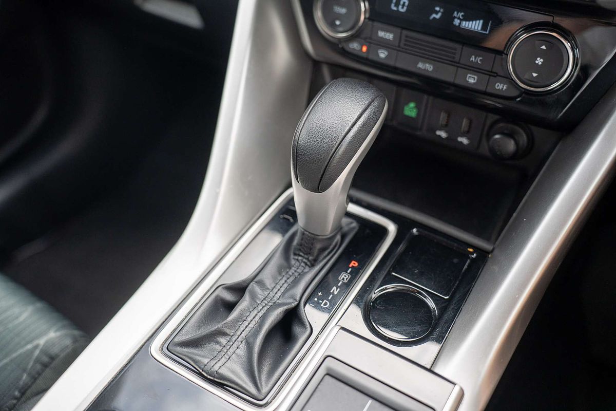 2018 Mitsubishi Eclipse Cross LS YA