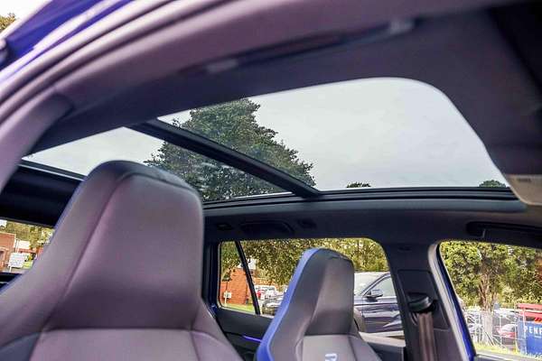 2023 Volkswagen Golf R 8