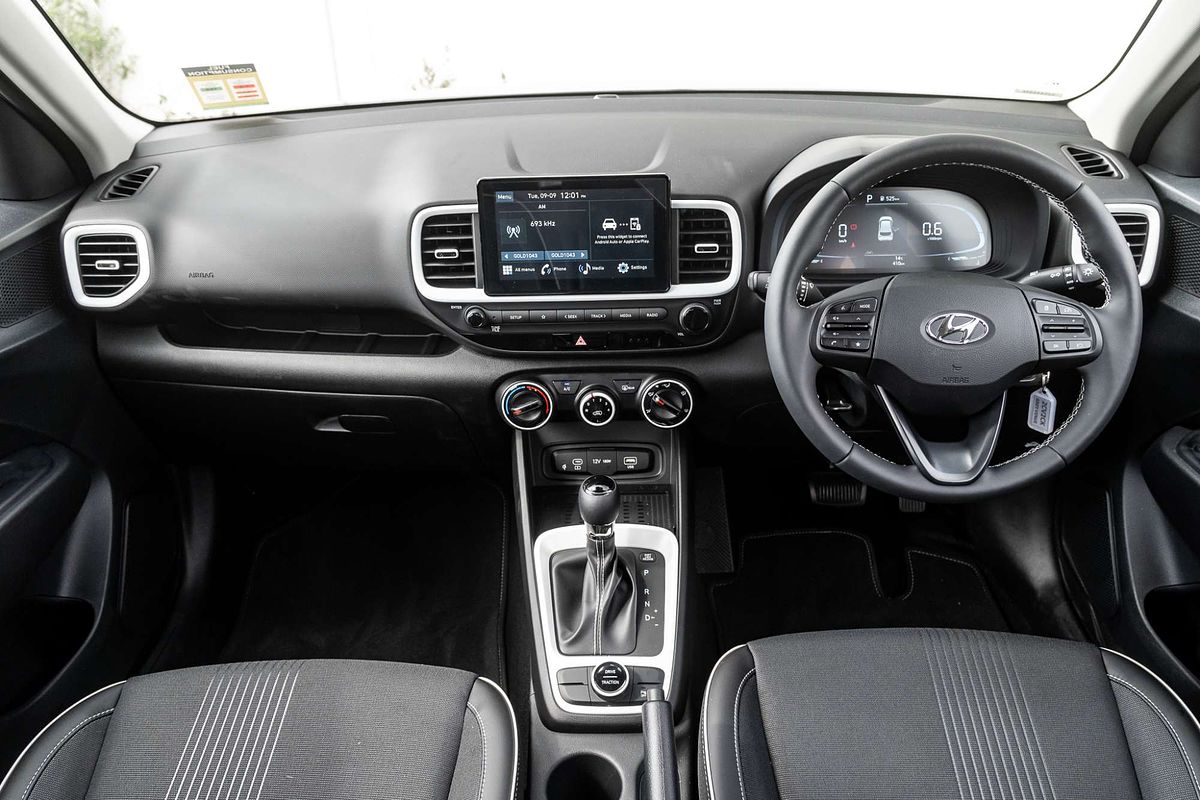 2025 Hyundai Venue Active QX.V5