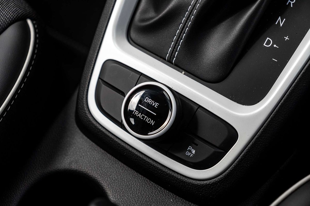 2025 Hyundai Venue Active QX.V5