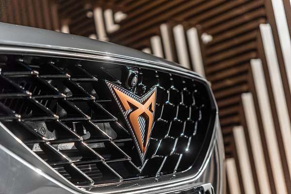 2024 CUPRA Formentor VZx KM