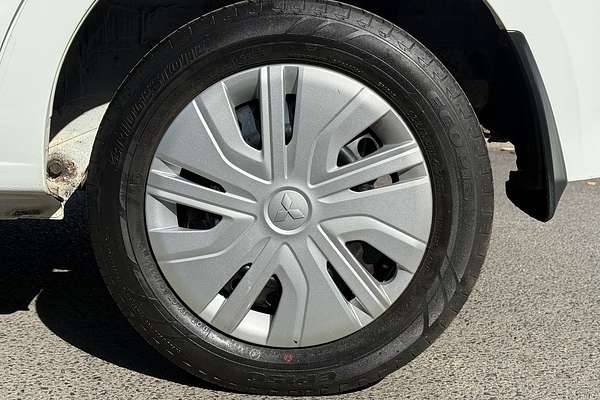 2021 Mitsubishi Mirage ES LB