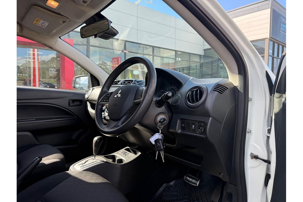 2021 Mitsubishi Mirage ES LB