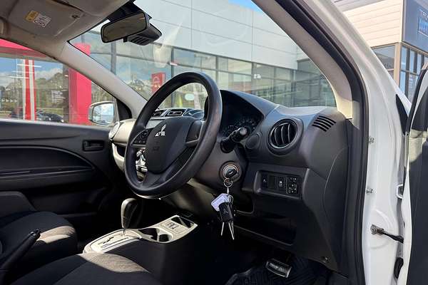 2021 Mitsubishi Mirage ES LB