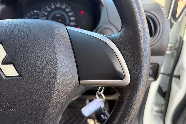 2021 Mitsubishi Mirage ES LB