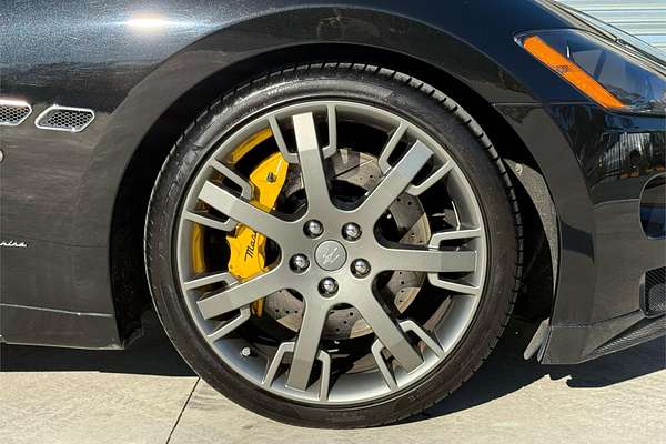 2011 Maserati GranTurismo S MC Sportline M145