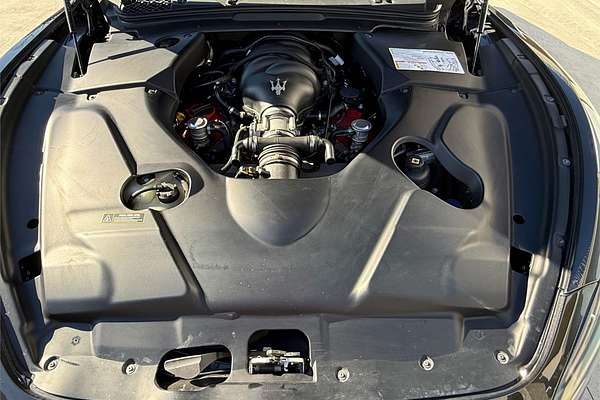 2011 Maserati GranTurismo S MC Sportline M145