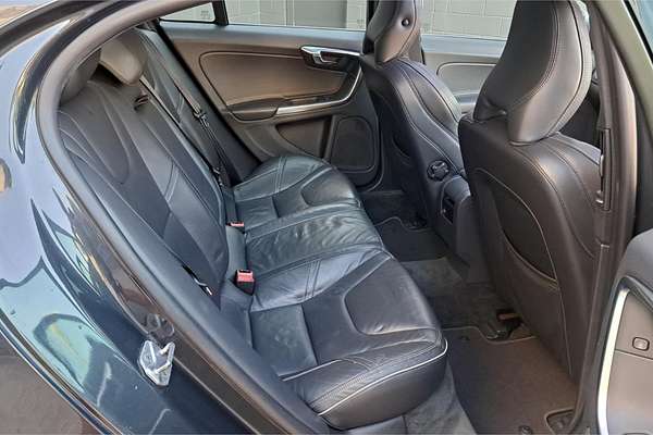 2014 Volvo S60 T6 R-DESIGN F MY14