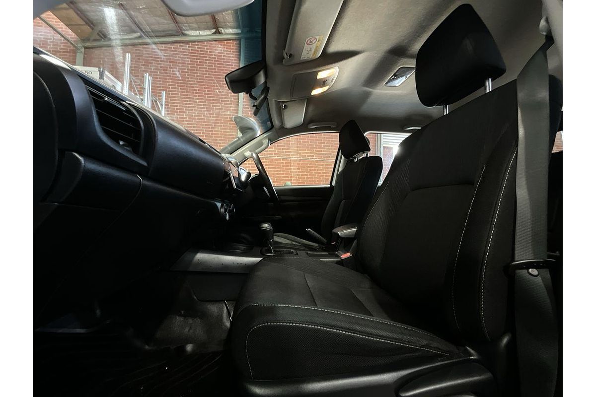2020 Toyota Hilux SR GUN126R 4X4