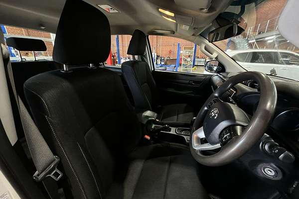 2020 Toyota Hilux SR GUN126R 4X4