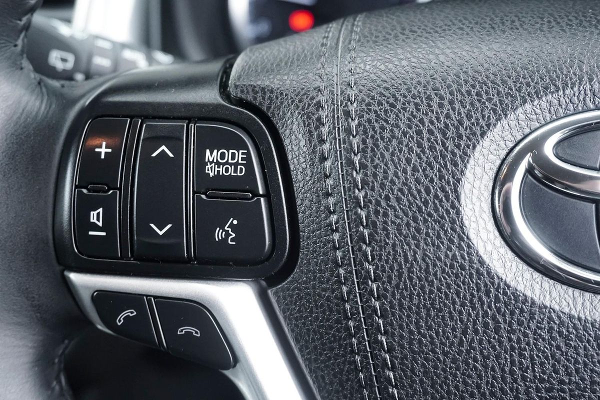 2019 Toyota Kluger Black Edition GSU55R