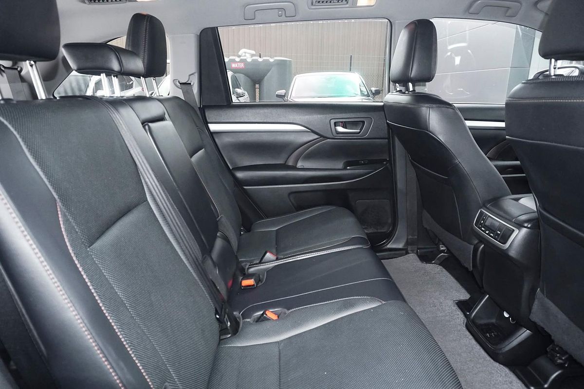 2019 Toyota Kluger Black Edition GSU55R