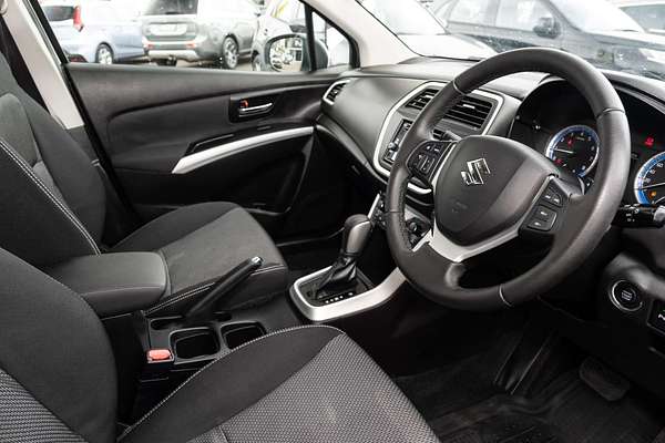 2014 Suzuki S-Cross GL JY